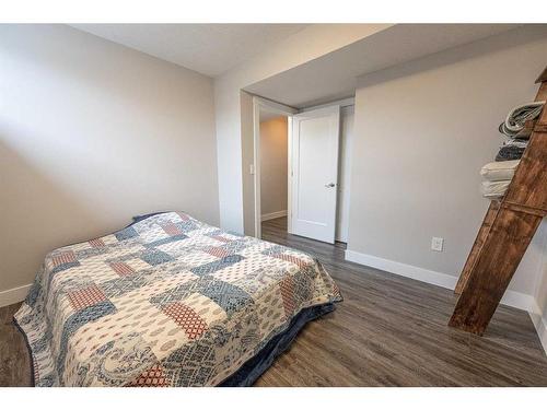 8813 60 Avenue, Grande Prairie, AB - Indoor Photo Showing Bedroom