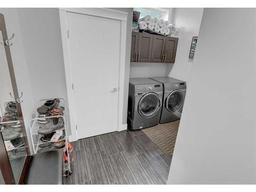 8814 60 Avenue, Grande Prairie, AB - Indoor Photo Showing Laundry Room