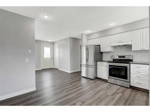 10602 92B Street, Grande Prairie, AB - Indoor Photo Showing Kitchen With Stainless Steel Kitchen