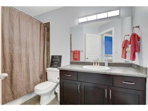 10909 O'Brien Crescent, Grande Prairie, AB - Indoor Photo Showing Bathroom