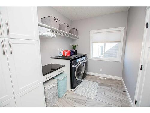 15418 104B Street, Rural Grande Prairie No. 1, County Of, AB - Indoor Photo Showing Laundry Room