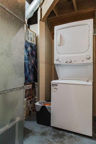11033 67 Avenue, Grande Prairie, AB - Indoor Photo Showing Laundry Room