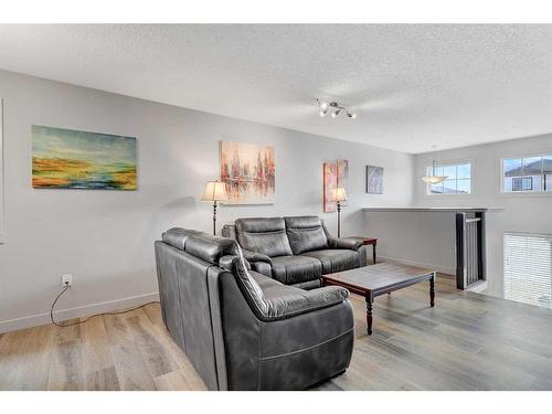 10613 114C Street, Grande Prairie, AB - Indoor Photo Showing Living Room