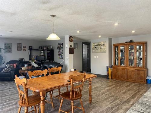225041 690, Rural Northern Lights, County Of, AB - Indoor Photo Showing Dining Room
