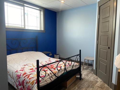 225041 690, Rural Northern Lights, County Of, AB - Indoor Photo Showing Bedroom