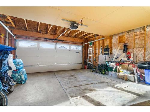 12513 105 Street, Grande Prairie, AB - Indoor Photo Showing Garage
