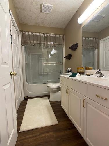 17004 Township Road 750, High Prairie, AB - Indoor Photo Showing Bathroom