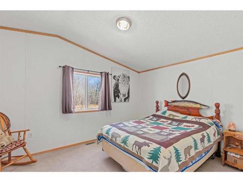 62-25039 Twp Rd 722, Rural Grande Prairie No. 1, County Of, AB - Indoor Photo Showing Bedroom