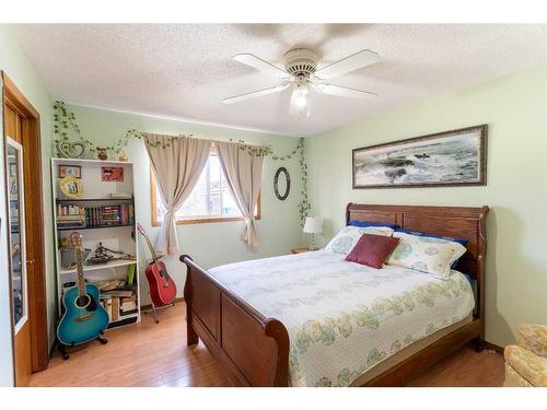 9310 70A Avenue, Grande Prairie, AB - Indoor Photo Showing Bedroom