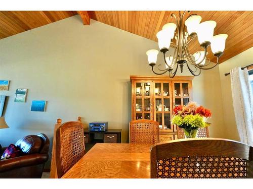 7213 96 Street, Peace River, AB - Indoor Photo Showing Dining Room