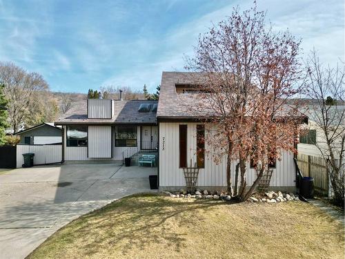 7213 96 Street, Peace River, AB - Outdoor