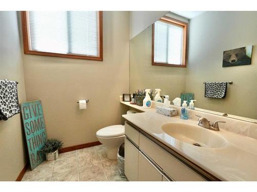 7213 96 Street, Peace River, AB - Indoor Photo Showing Bathroom