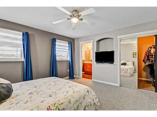 8910 126 Avenue, Grande Prairie, AB - Indoor Photo Showing Bedroom