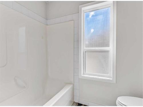 12010 88A Street, Grande Prairie, AB - Indoor Photo Showing Bathroom