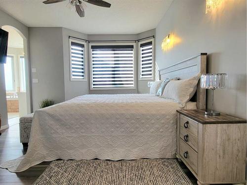 11110 O'Brien Lake Drive, Grande Prairie, AB - Indoor Photo Showing Bedroom