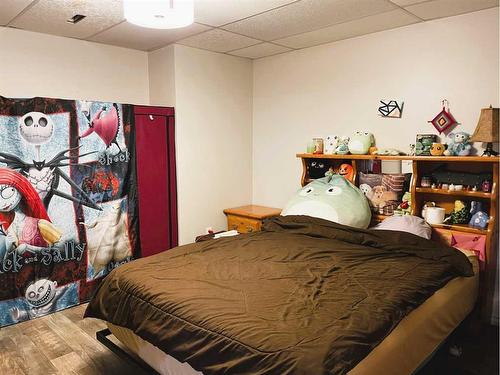 10604 107 Avenue, Fairview, AB - Indoor Photo Showing Bedroom