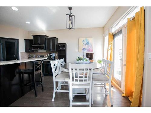 6509 111A Street, Grande Prairie, AB - Indoor Photo Showing Dining Room