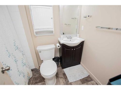 6509 111A Street, Grande Prairie, AB - Indoor Photo Showing Bathroom