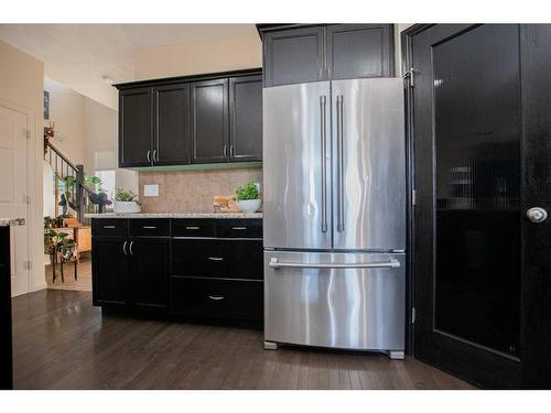 6509 111A Street, Grande Prairie, AB - Indoor Photo Showing Kitchen With Stainless Steel Kitchen