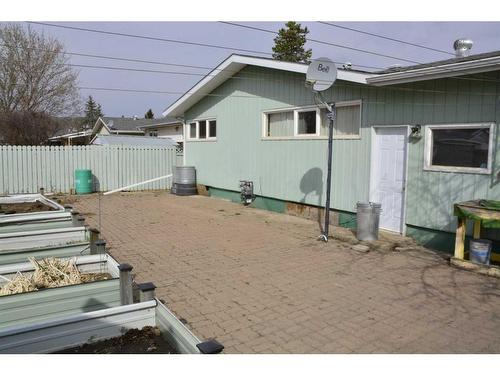 9621 83 Avenue, Peace River, AB - Outdoor With Exterior