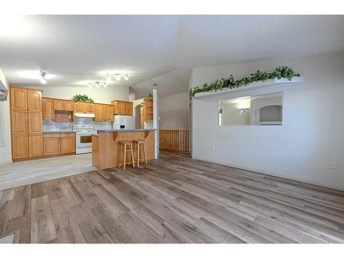 15-8910 122 Avenue, Grande Prairie, AB - Indoor Photo Showing Kitchen