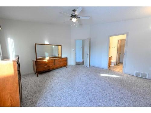 15-8910 122 Avenue, Grande Prairie, AB - Indoor Photo Showing Bedroom