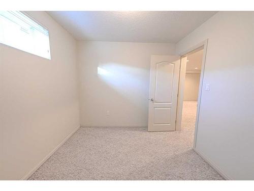 15-8910 122 Avenue, Grande Prairie, AB - Indoor Photo Showing Other Room