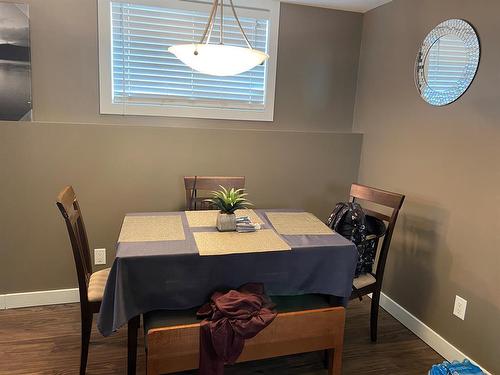 7434 89 Street, Grande Prairie, AB - Indoor Photo Showing Dining Room