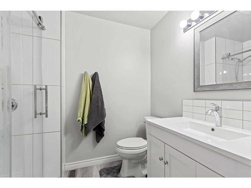 7806 Mission Heights Drive, Grande Prairie, AB - Indoor Photo Showing Bathroom