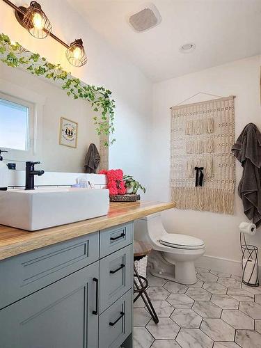 10817 98 Avenue, Grande Cache, AB - Indoor Photo Showing Bathroom