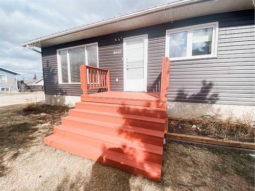 4607 55 Street, Rycroft, AB - Outdoor With View