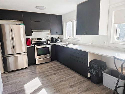 4607 55 Street, Rycroft, AB - Indoor Photo Showing Kitchen With Stainless Steel Kitchen