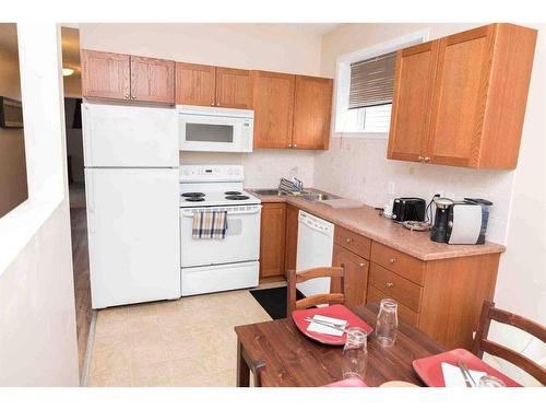 8838 65 Avenue, Grande Prairie, AB - Indoor Photo Showing Kitchen