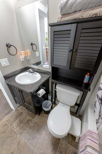 11542 73 Avenue, Grande Prairie, AB - Indoor Photo Showing Bathroom
