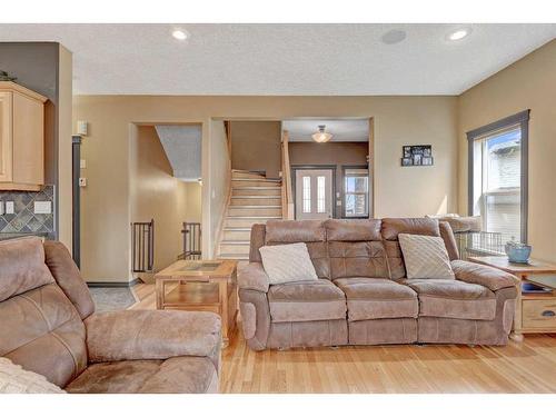 11410 89B Street, Grande Prairie, AB - Indoor Photo Showing Living Room