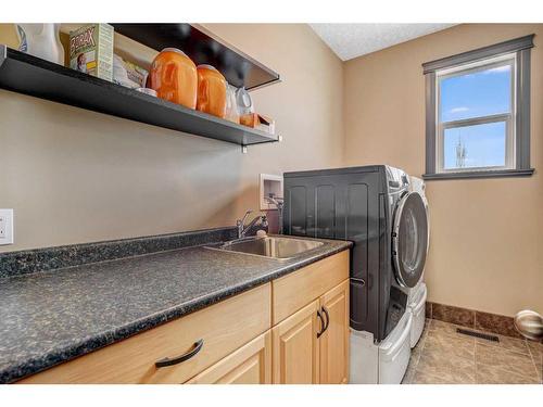 11410 89B Street, Grande Prairie, AB - Indoor Photo Showing Laundry Room