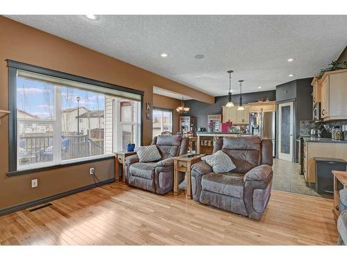 11410 89B Street, Grande Prairie, AB - Indoor Photo Showing Living Room