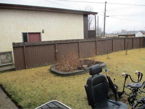 408 3Rd Street Nw, Manning, AB - Outdoor