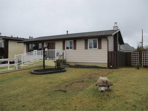 408 3Rd Street Nw, Manning, AB - Outdoor With Deck Patio Veranda