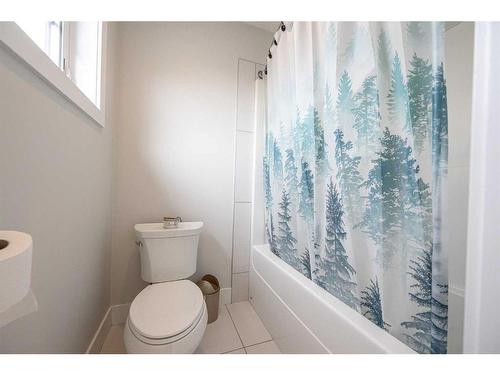 15439 105 Street, Rural Grande Prairie No. 1, County Of, AB - Indoor Photo Showing Bathroom