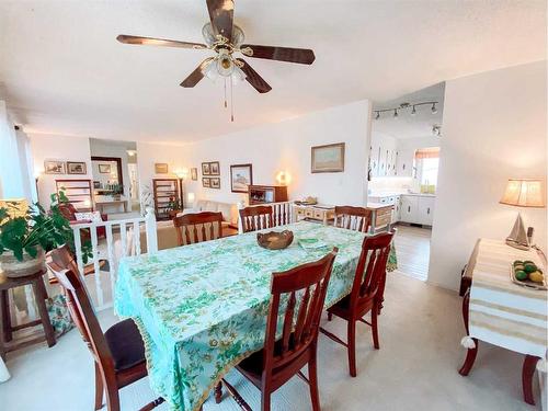 4 Sunset Drive, Spirit River, AB - Indoor Photo Showing Dining Room