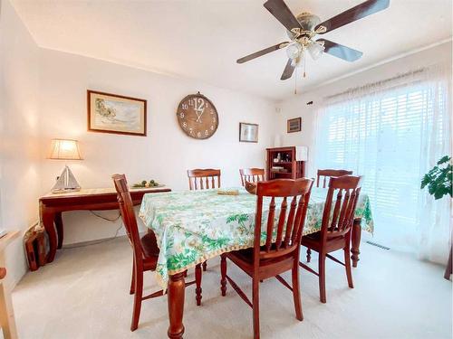 4 Sunset Drive, Spirit River, AB - Indoor Photo Showing Dining Room