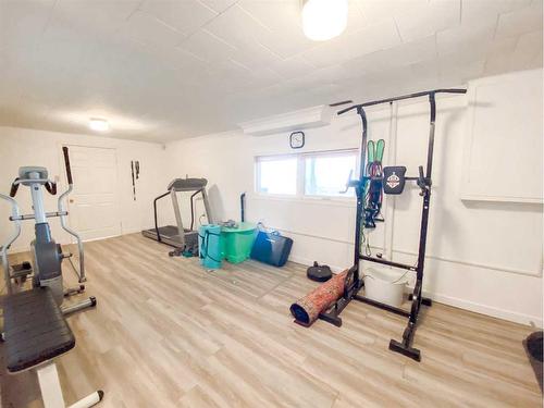 4 Sunset Drive, Spirit River, AB - Indoor Photo Showing Gym Room