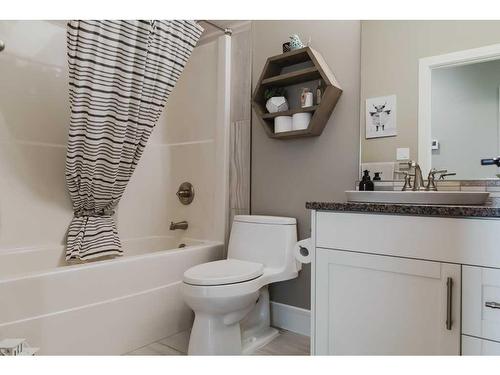 7919 Cedar Cove, Rural Grande Prairie No. 1, County Of, AB - Indoor Photo Showing Bathroom