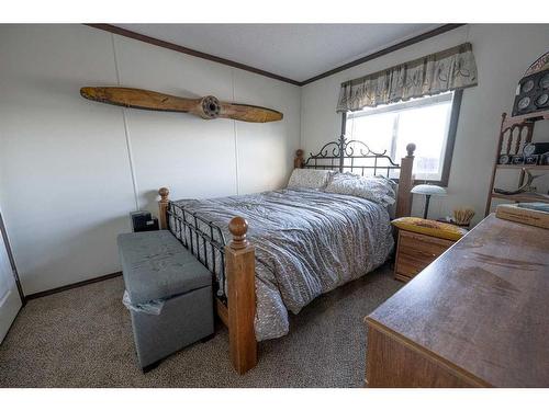 742053 92 Range, La Glace, AB - Indoor Photo Showing Bedroom