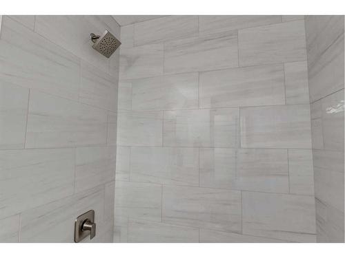 11430 96 Street, Grande Prairie, AB - Indoor Photo Showing Bathroom