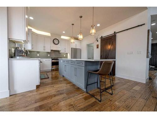 8813 60 Avenue, Grande Prairie, AB - Indoor Photo Showing Kitchen With Upgraded Kitchen