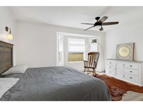 9623 111 Avenue, Grande Prairie, AB - Indoor Photo Showing Bedroom