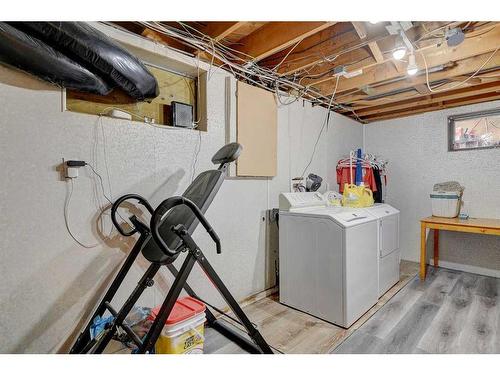 9623 111 Avenue, Grande Prairie, AB - Indoor Photo Showing Laundry Room