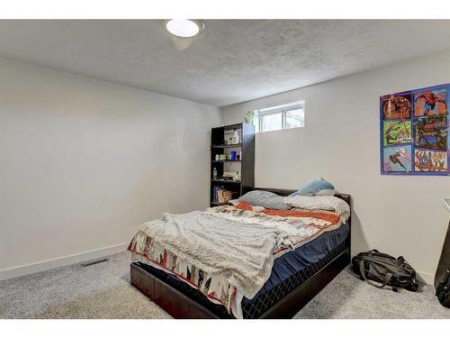 9623 111 Avenue, Grande Prairie, AB - Indoor Photo Showing Bedroom